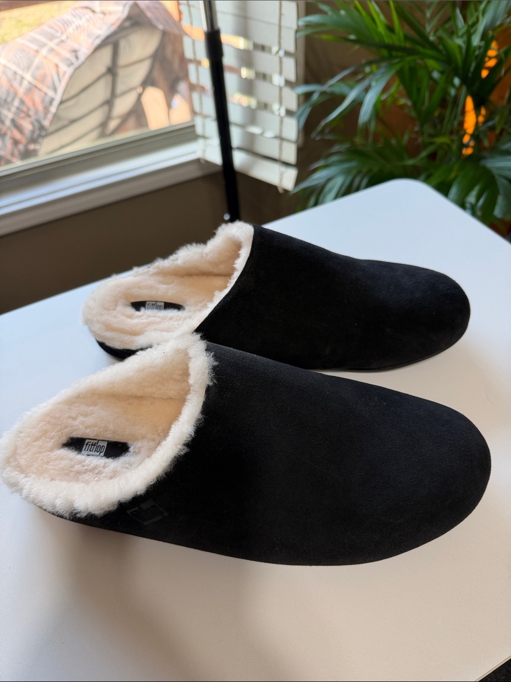 FitFlop Black Suede-Look Faux-Fur Lined Slip-On Slippers